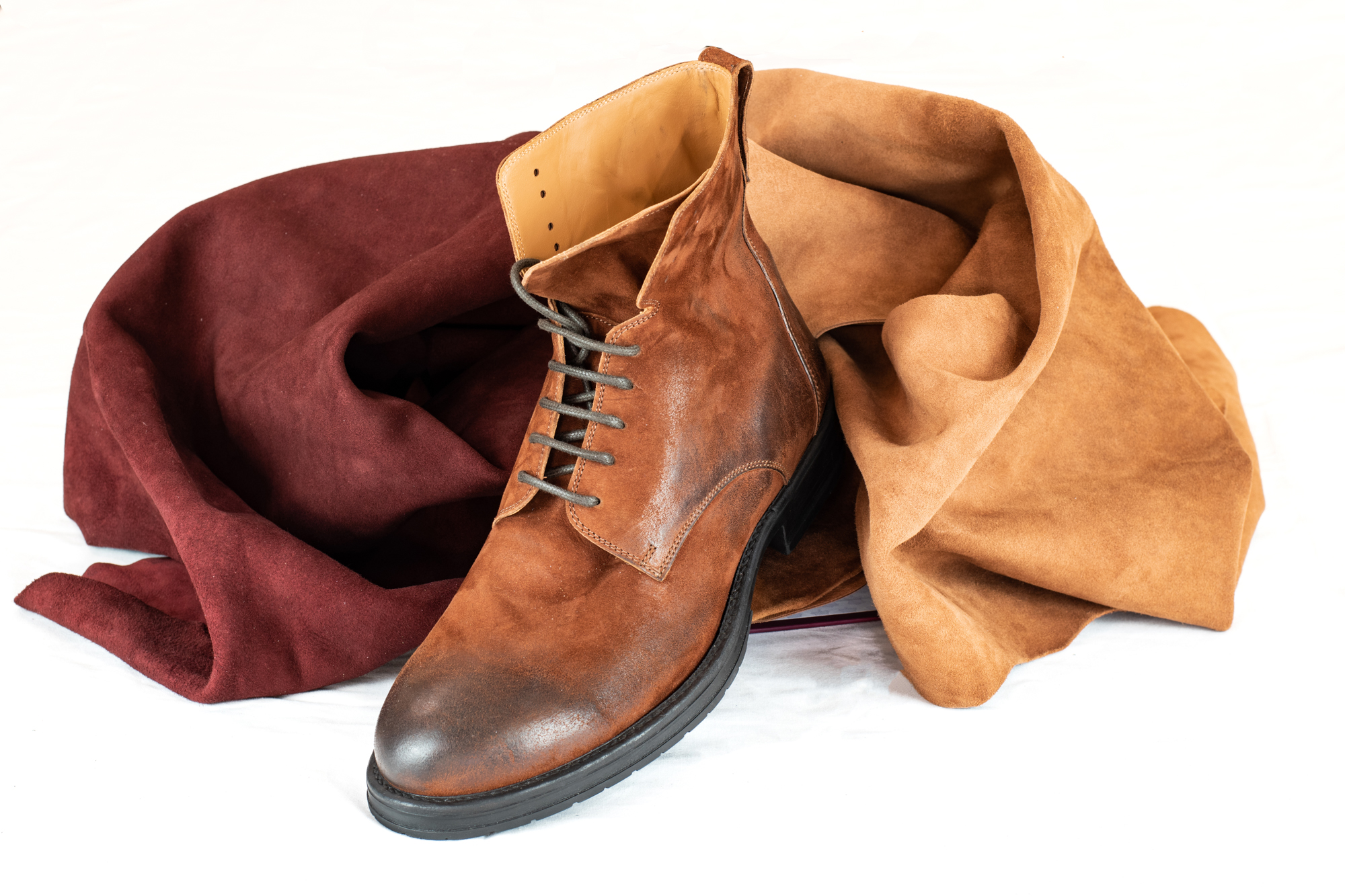Rumba — pellame in capra, Materia Prima